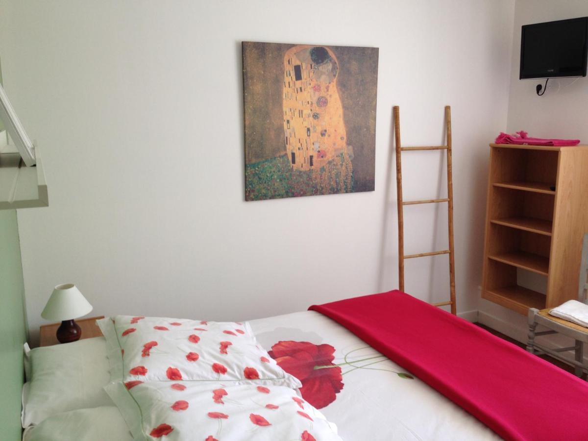 Auberge De La Roque La Roquette Kültér fotó