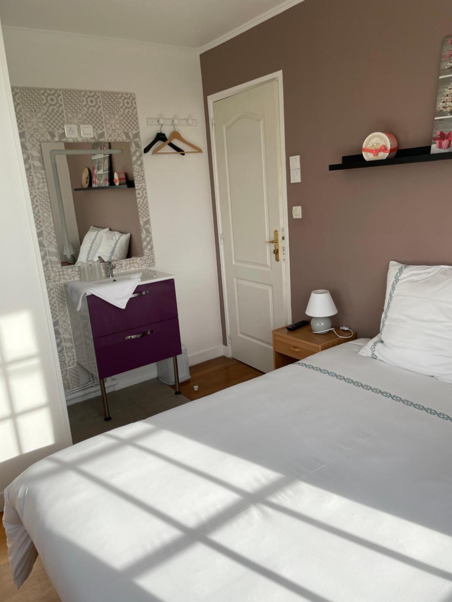 Auberge De La Roque La Roquette Kültér fotó