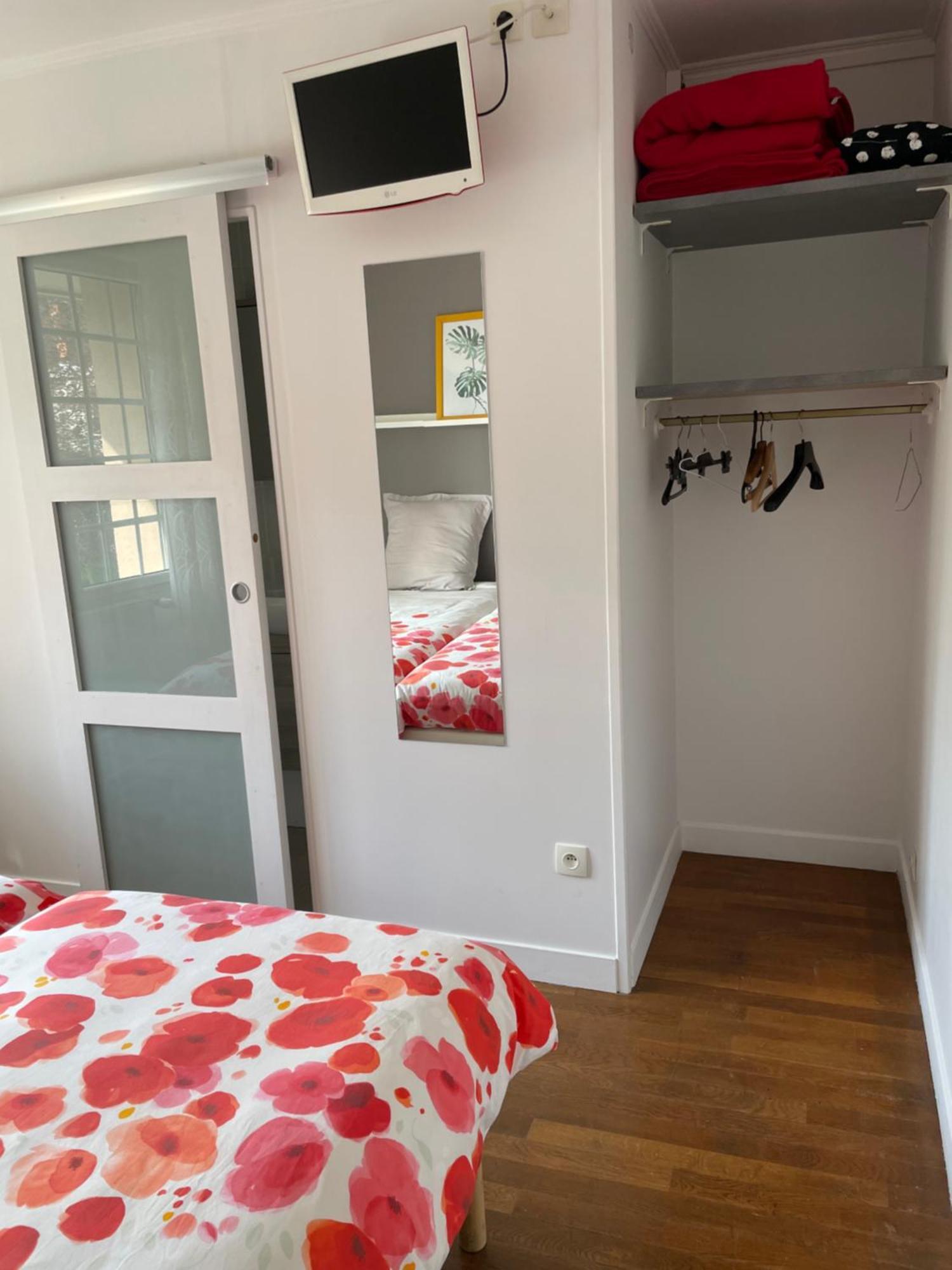 Auberge De La Roque La Roquette Kültér fotó